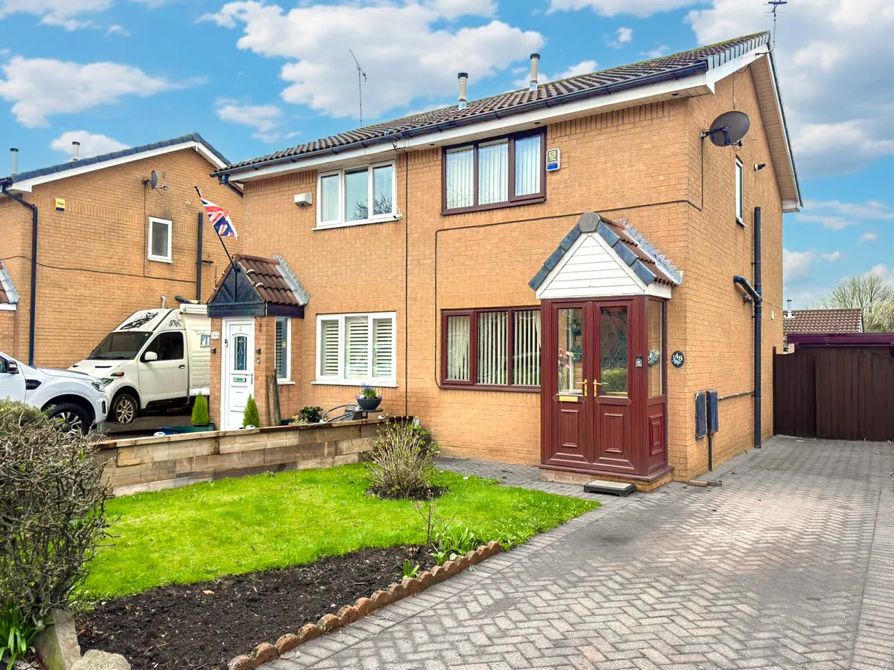 2 bed house for sale — Woodhill Road, Brandlesholme, Bury BL8
