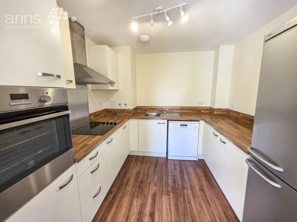 Englefield Place, Earley, RG6, photo 2