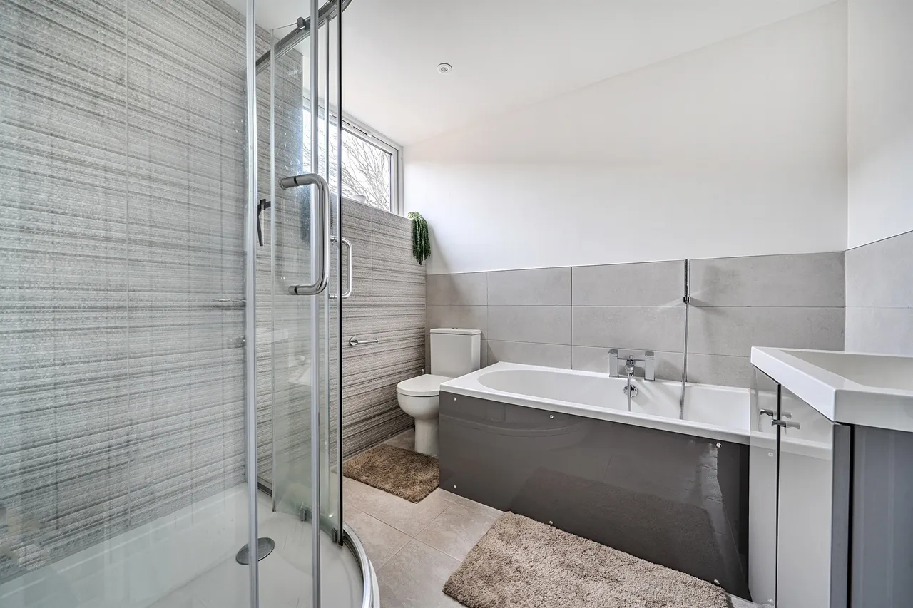 Crawley Down Road, Felbridge, RH19, photo 16