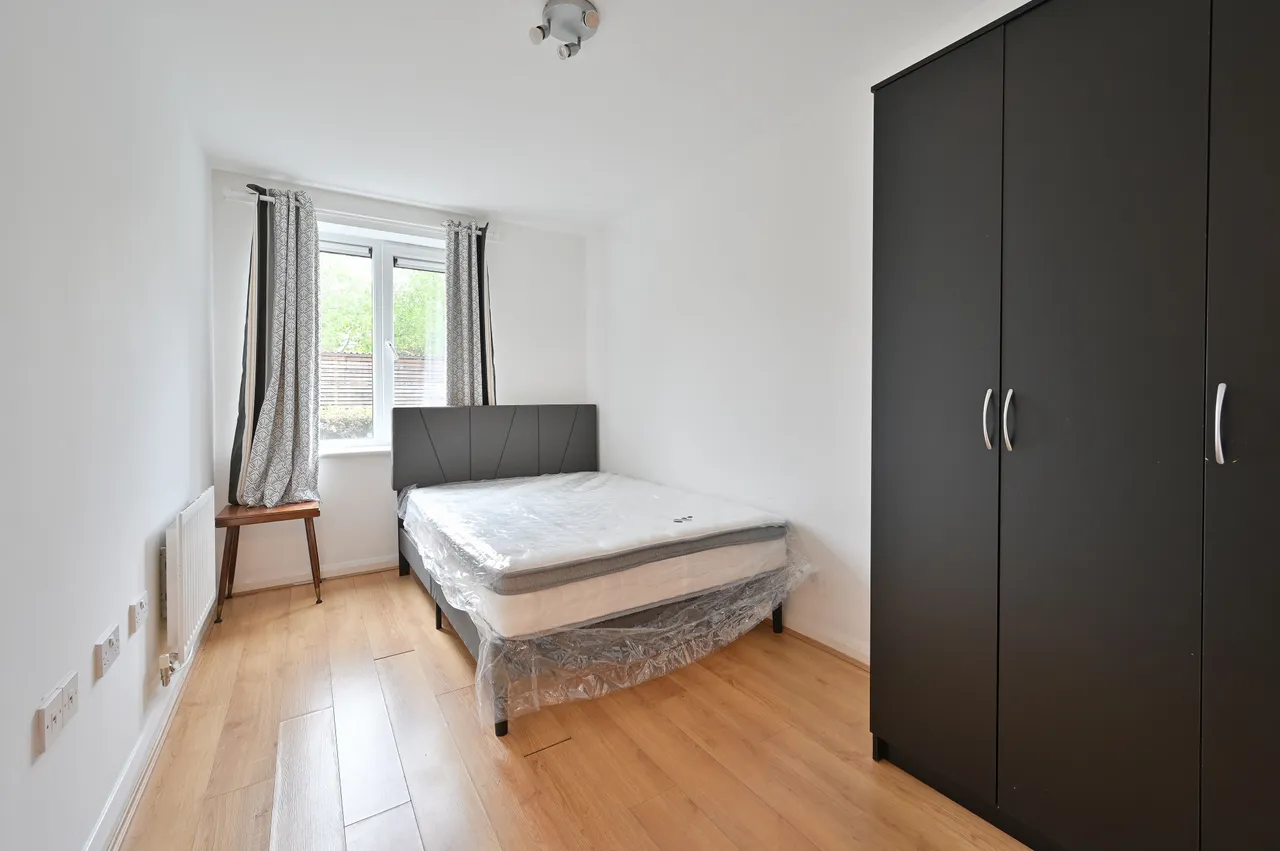 15 Royal Court, Queen Marys Avenue, Watford, photo 9