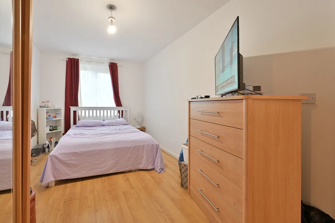 15 Royal Court, Queen Marys Avenue, Watford, photo 10
