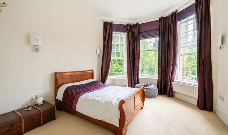 Horton Crescent, Epsom, KT19, photo 8