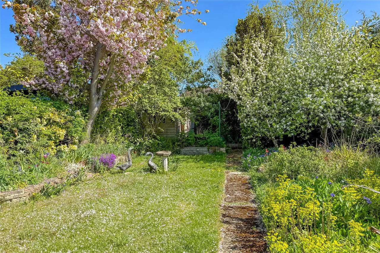 Netherway, St. Albans, Hertfordshire, AL3 4NE, photo 9
