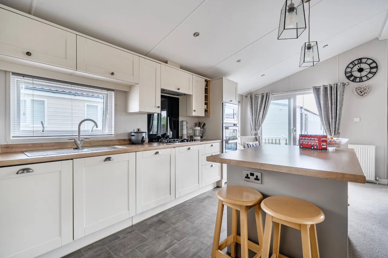 St. Johns Road, Whitstable, CT5, photo 8
