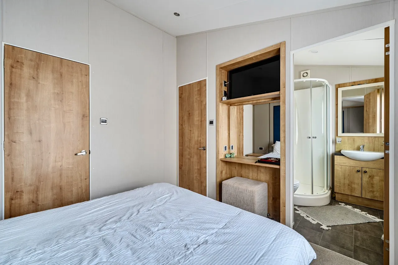 St. Johns Road, Whitstable, CT5, photo 13