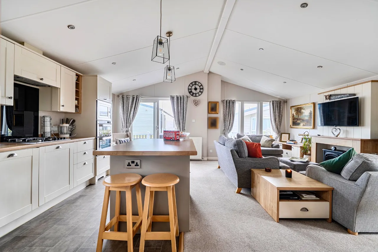 St. Johns Road, Whitstable, CT5, photo 2