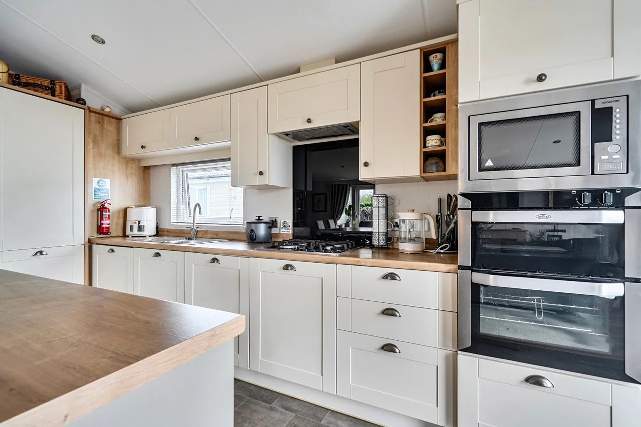 St. Johns Road, Whitstable, CT5, photo 4