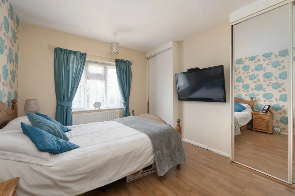 Fitzgerald Avenue, Herne Bay, photo 9