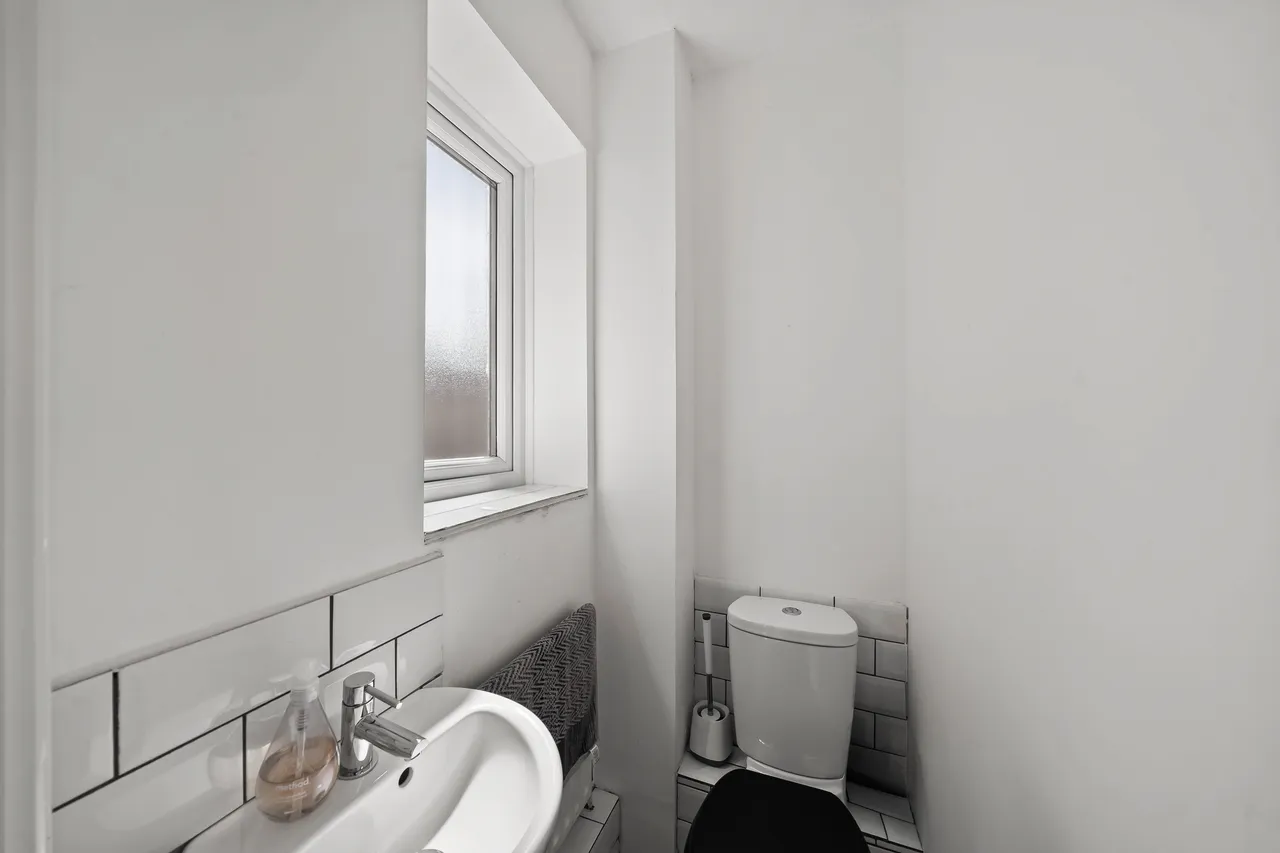 Cotswold Way, WORCESTER PARK, Surrey, Worcester Park, KT48LN, photo 5