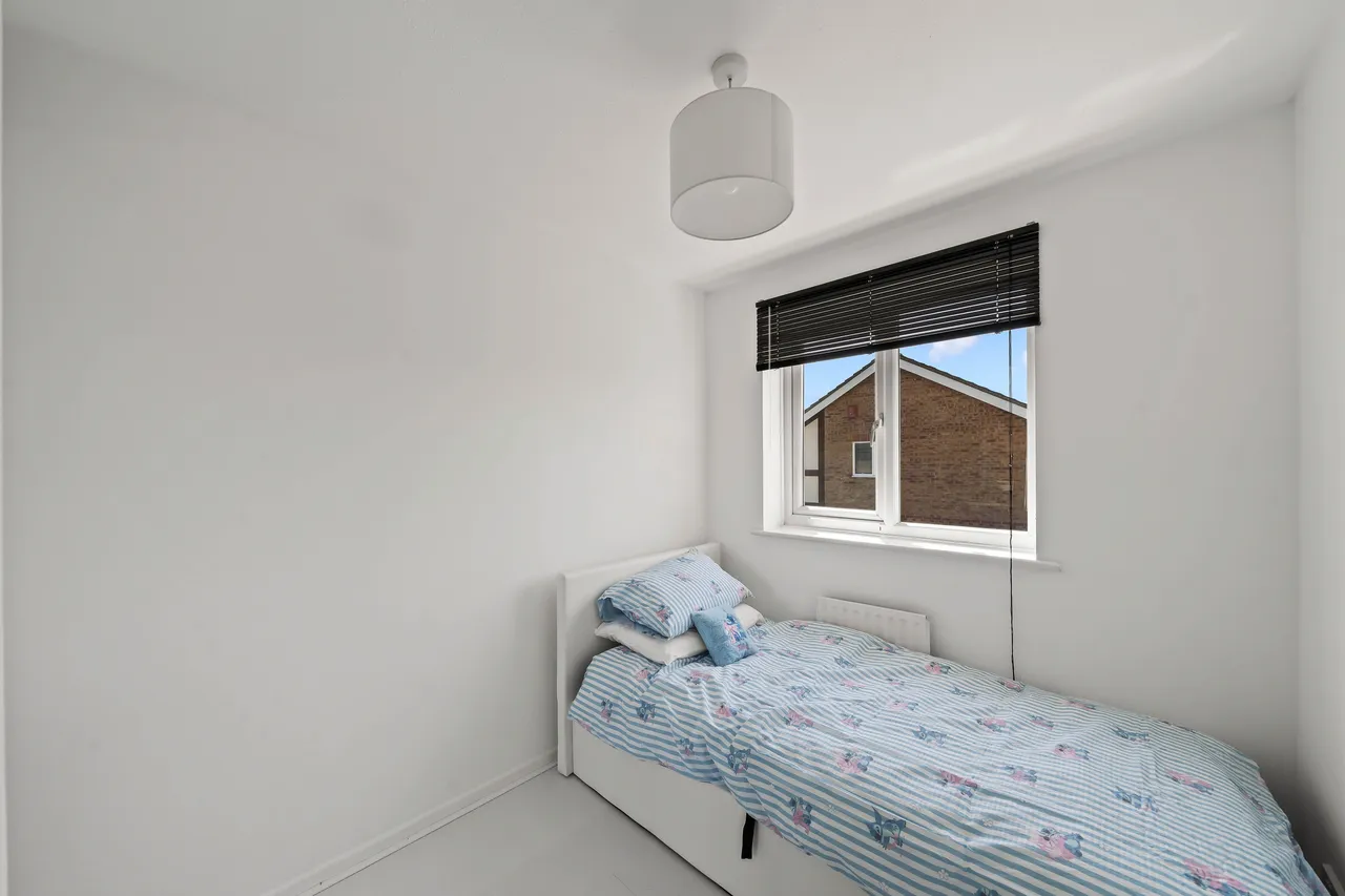 Cotswold Way, WORCESTER PARK, Surrey, Worcester Park, KT48LN, photo 10