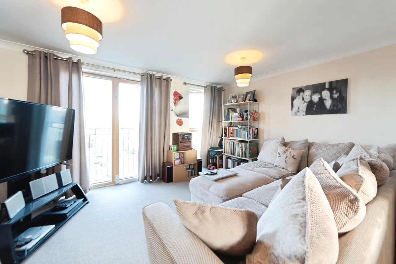 Rowan Close, Lee-on-the-Solent, PO13, photo 2