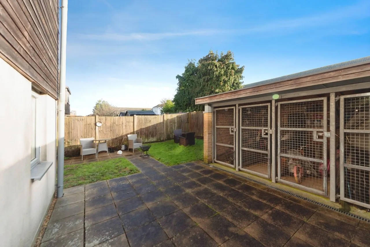 Rowan Close, Lee-on-the-Solent, PO13, photo 11