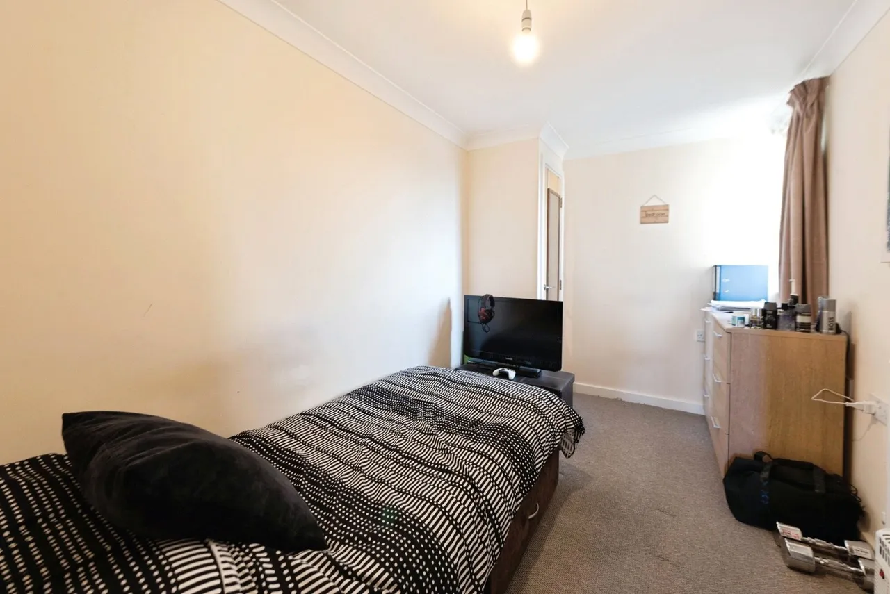 Rowan Close, Lee-on-the-Solent, PO13, photo 6