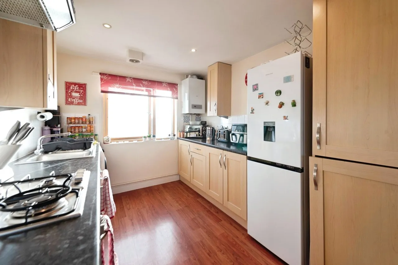 Rowan Close, Lee-on-the-Solent, PO13, photo 4