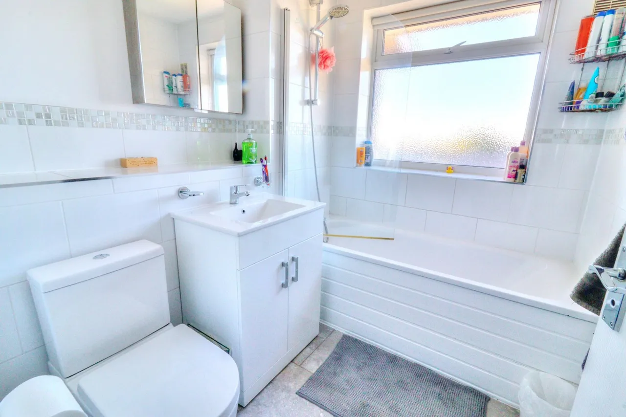 Slade Road, Stokenchurch, HP14, photo 8