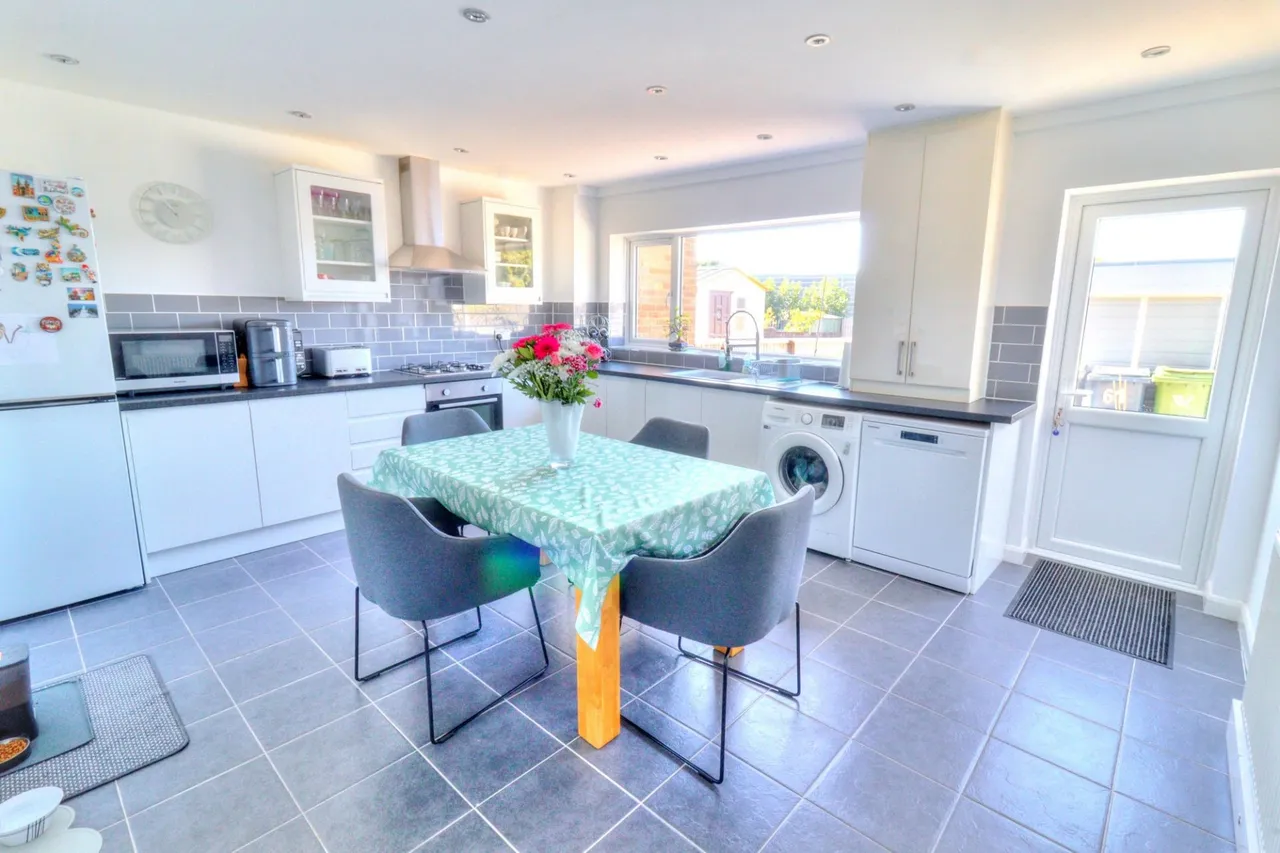 Slade Road, Stokenchurch, HP14, photo 3