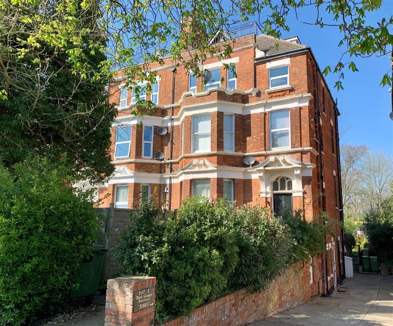 1 bed flat for sale — Shorncliffe Road , Folkestone, Kent