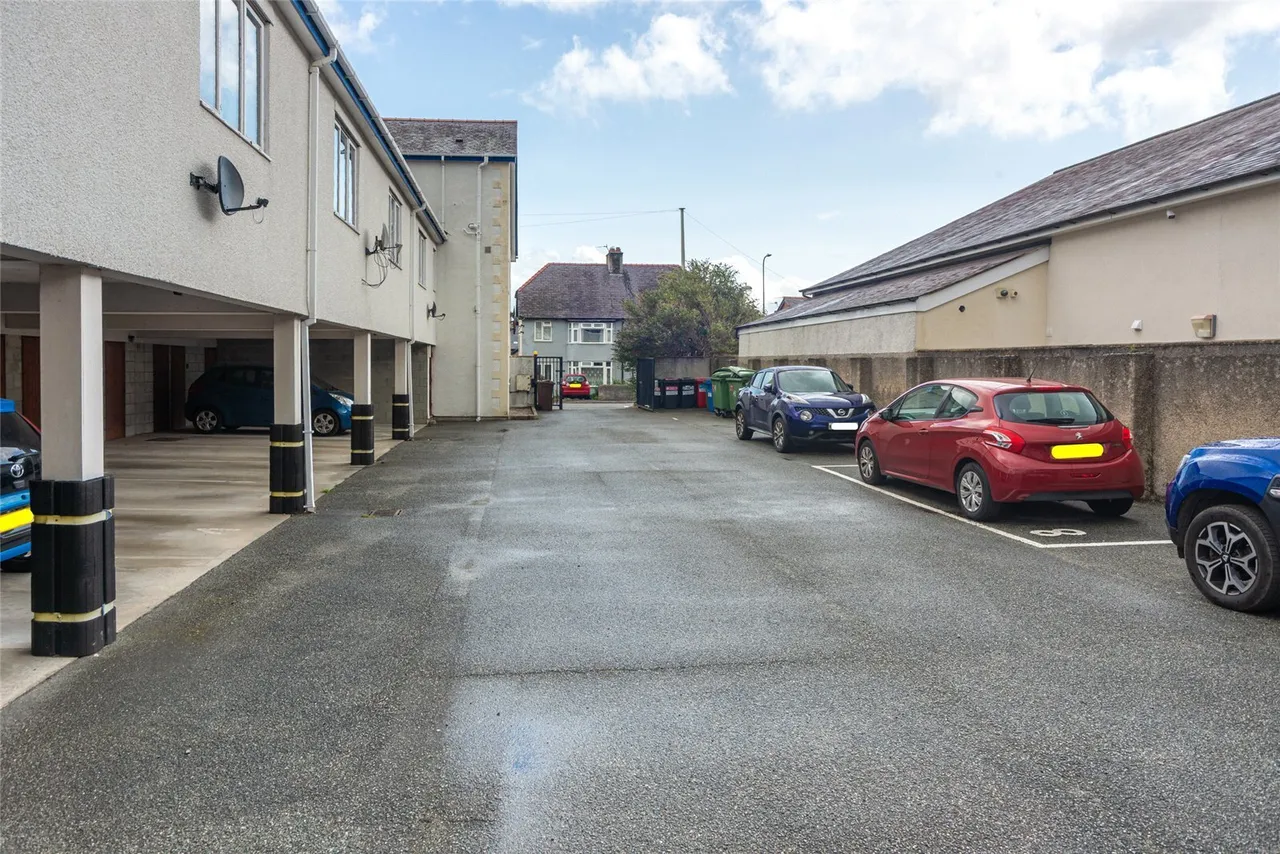 Glynne Road, Bangor, photo 10