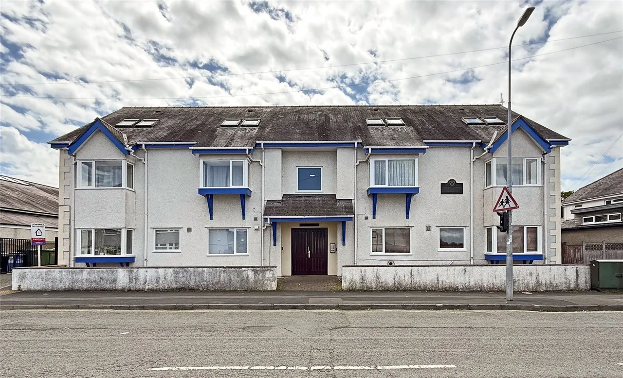 1 bed flat for sale, Glynne Road, Bangor