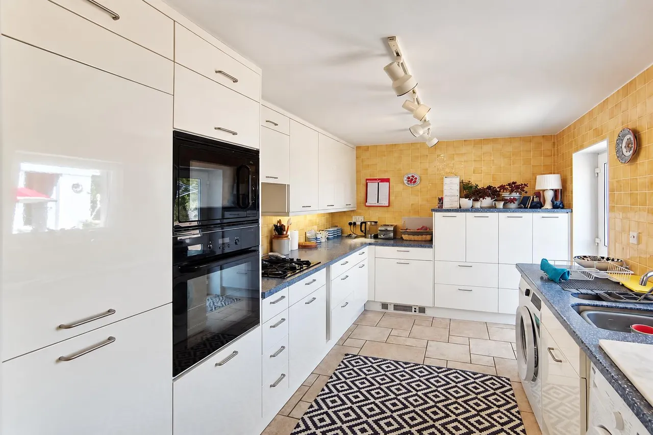 Lichfield Drive, Brixham, photo 8