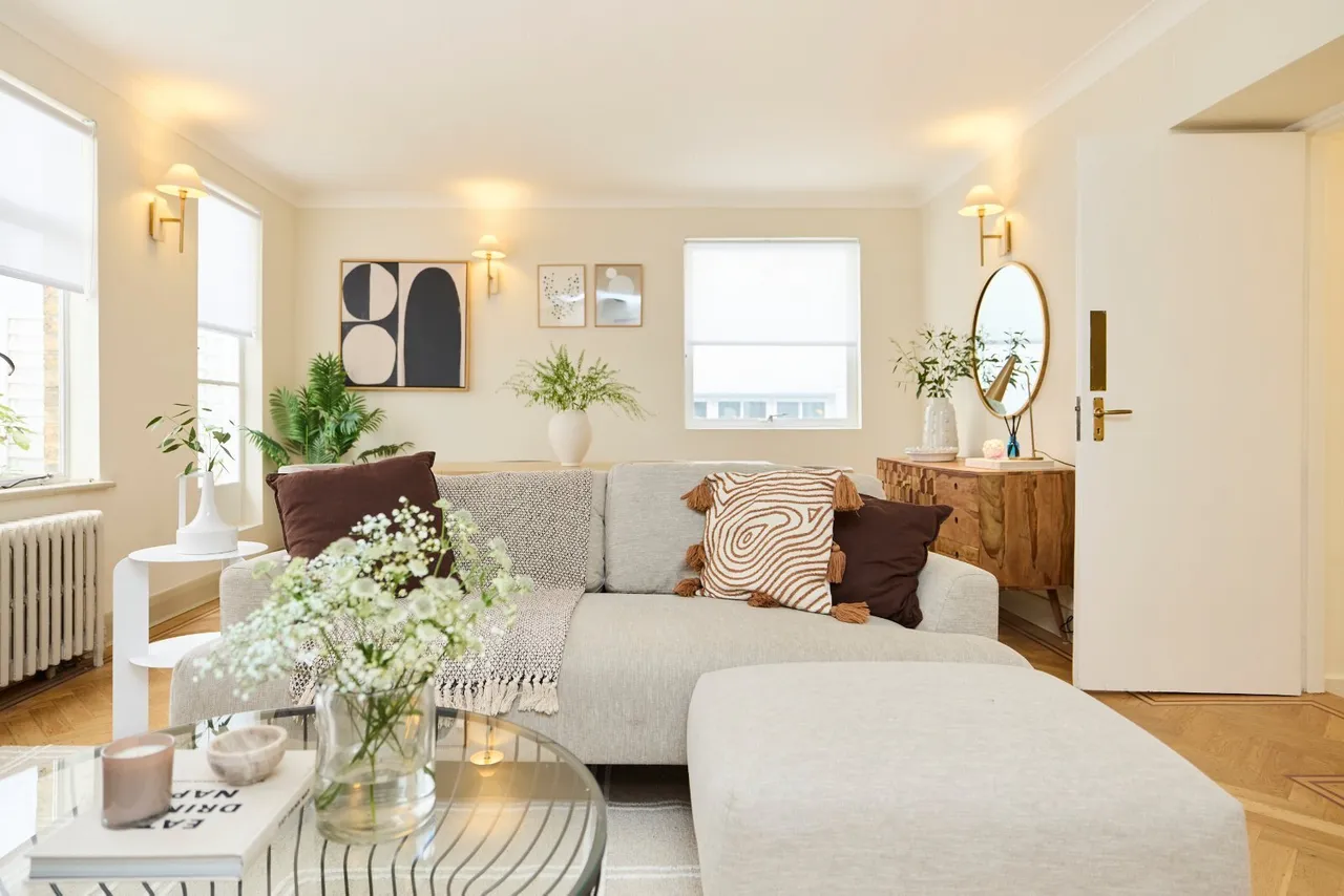 1 bed flat for sale, Strathearn Place, Hyde Park, W2