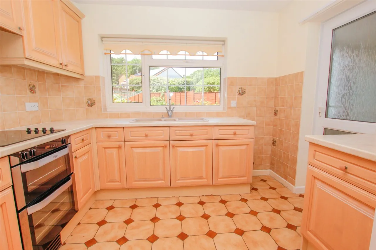 Ebdon Road, Weston-super-Mare, BS22, photo 15