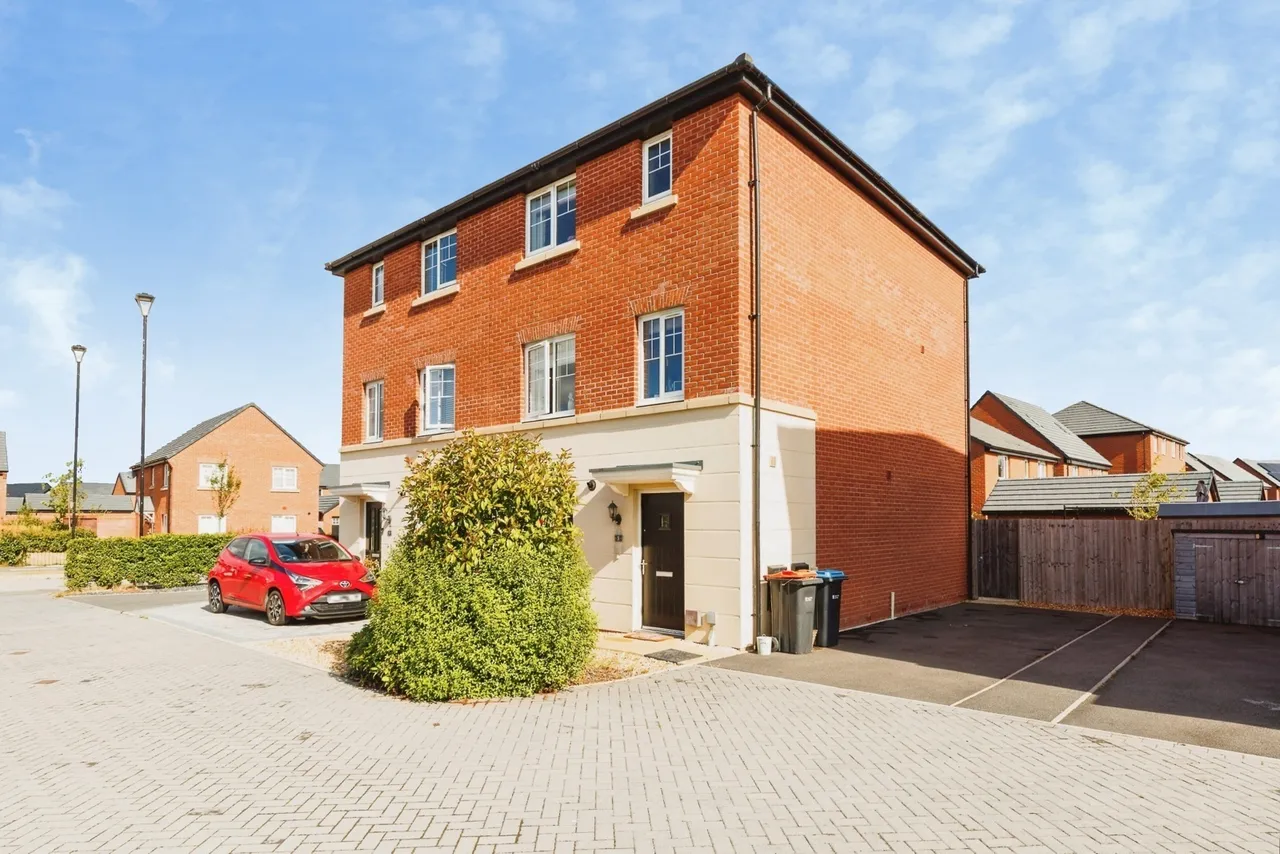 4 bed house for sale, Gladius Square, Chester, CH4