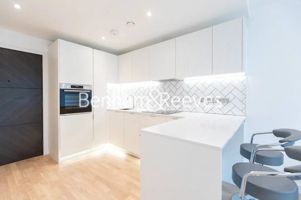 Greenleaf Walk, Southall, UB1, photo 14