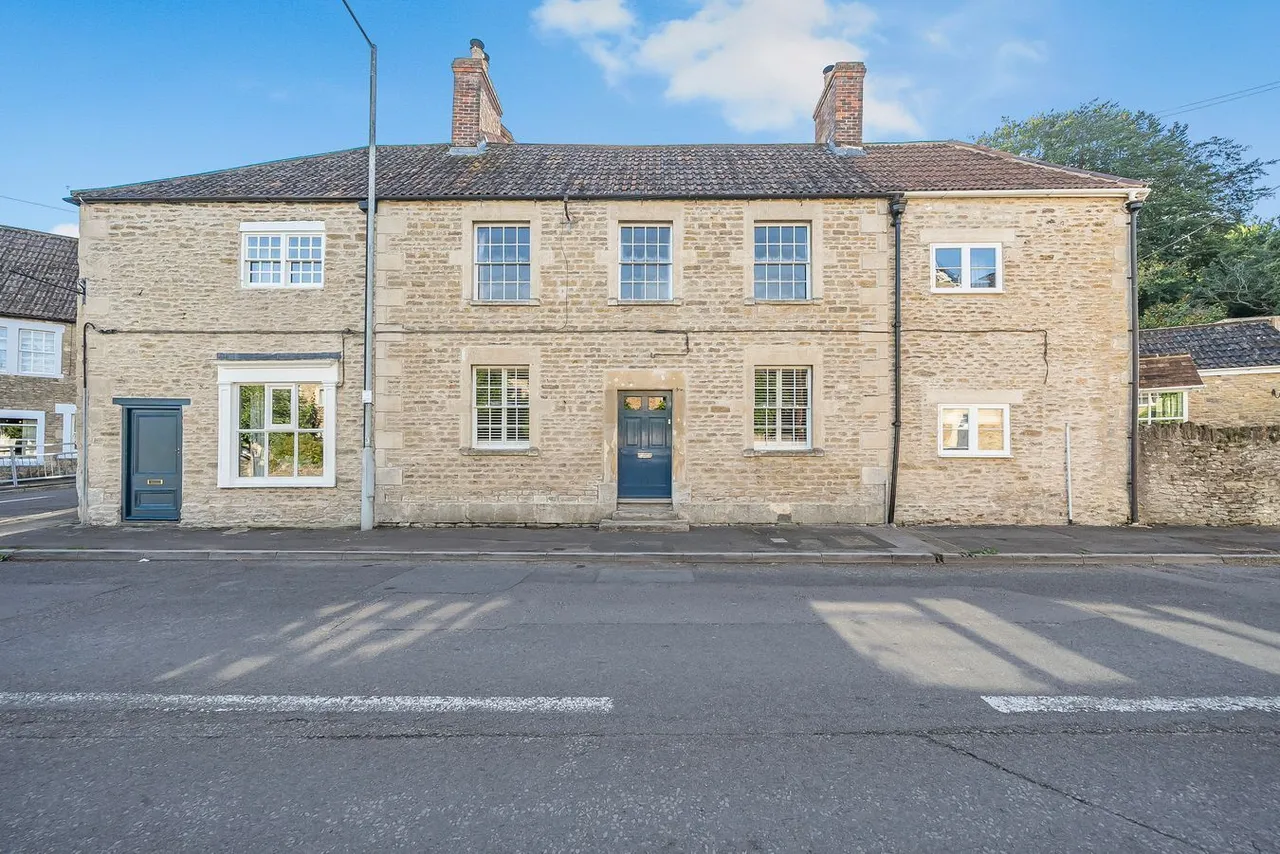 2 bed character property for sale, Frome Road, Beckington, BA11