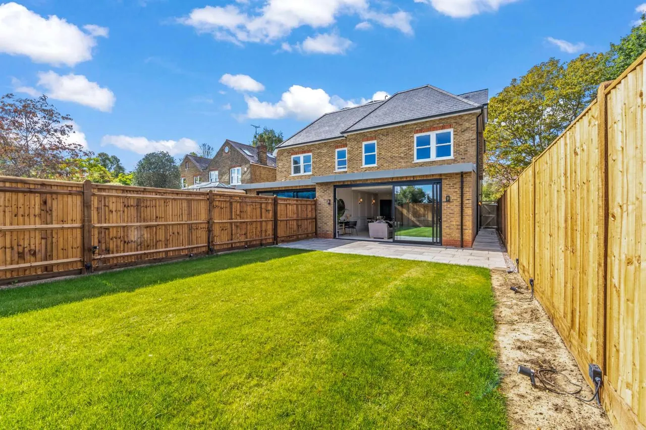 Udney Park Road, Teddington, TW11, photo 8