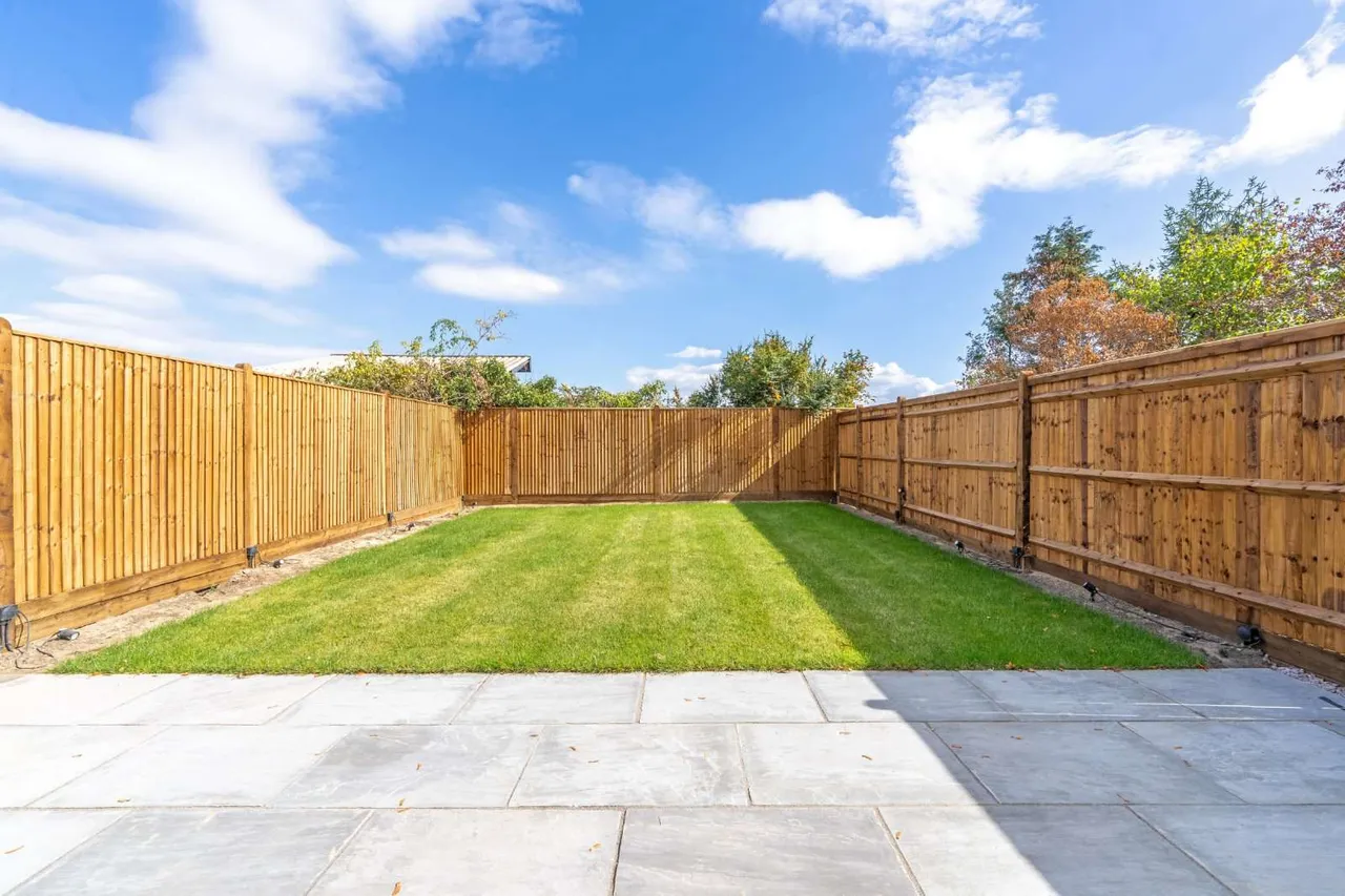 Udney Park Road, Teddington, TW11, photo 9