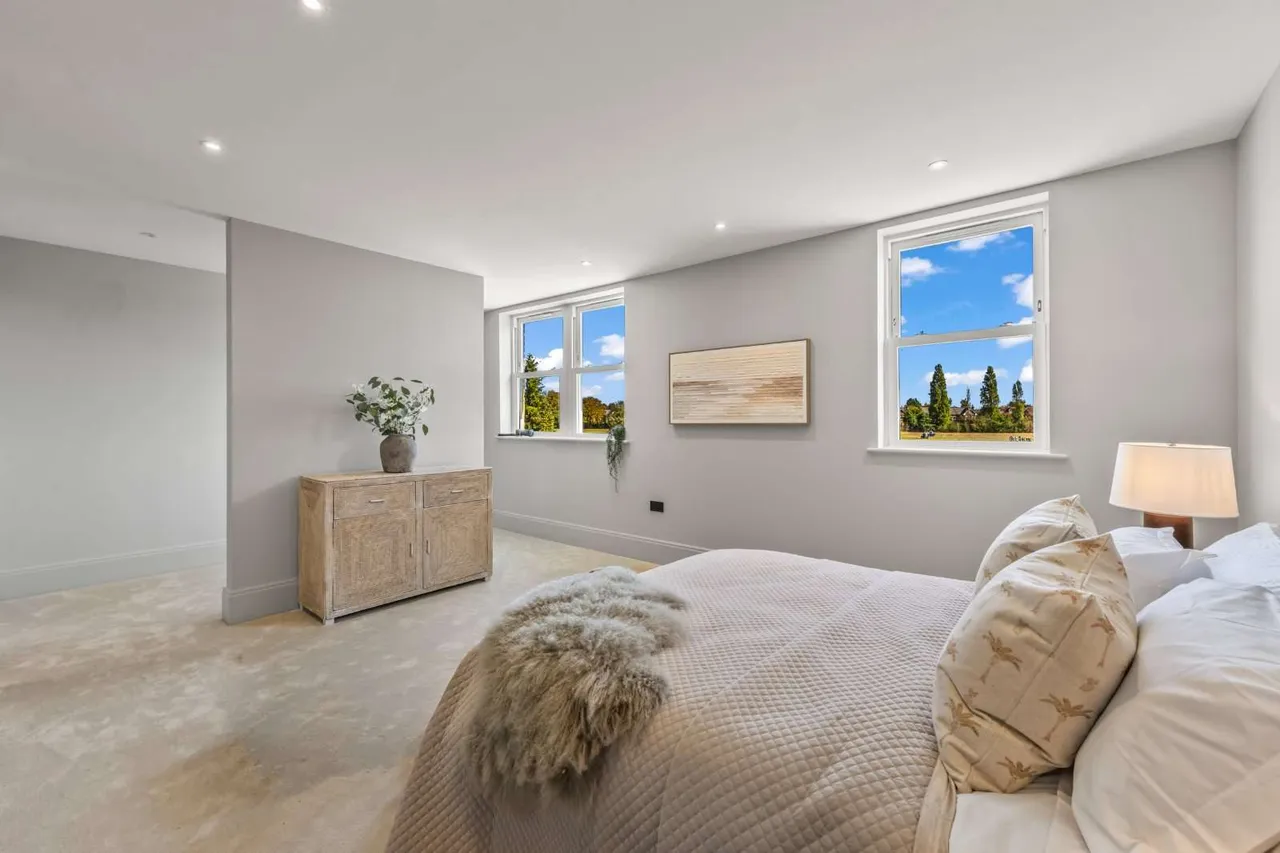 Udney Park Road, Teddington, TW11, photo 10