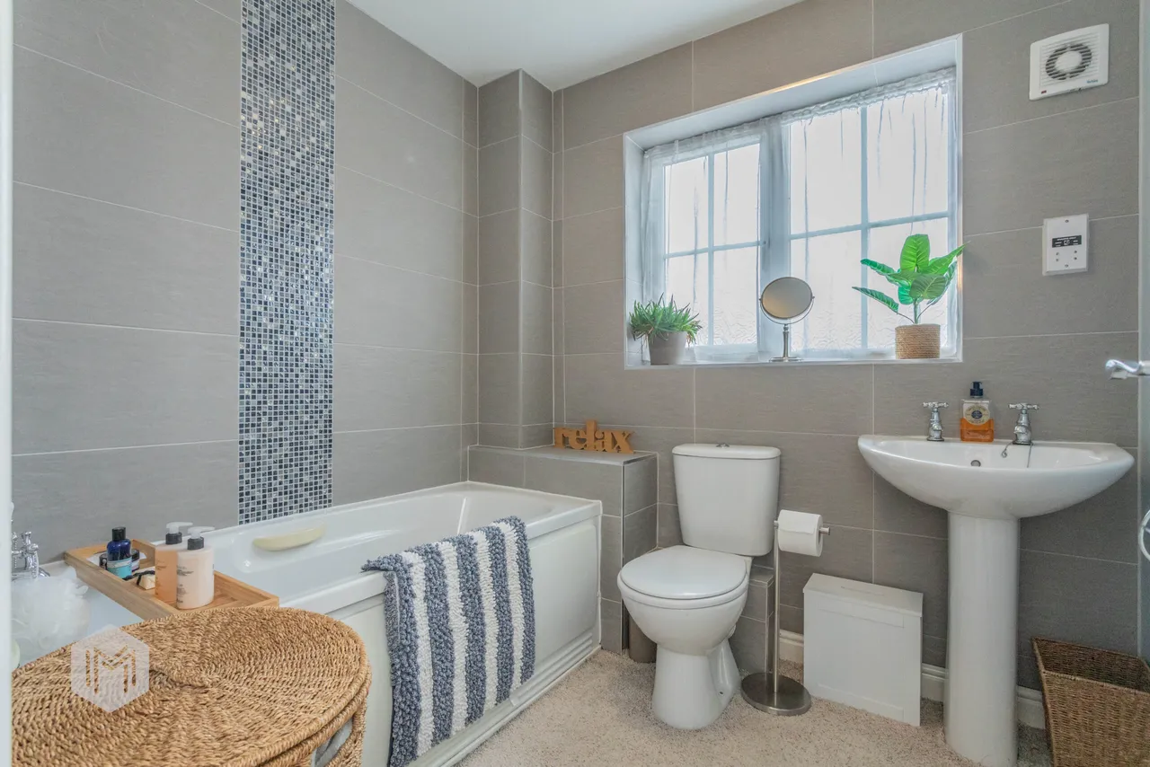 Bridge Street, Golborne, Warrington, WA3 3PX, photo 17