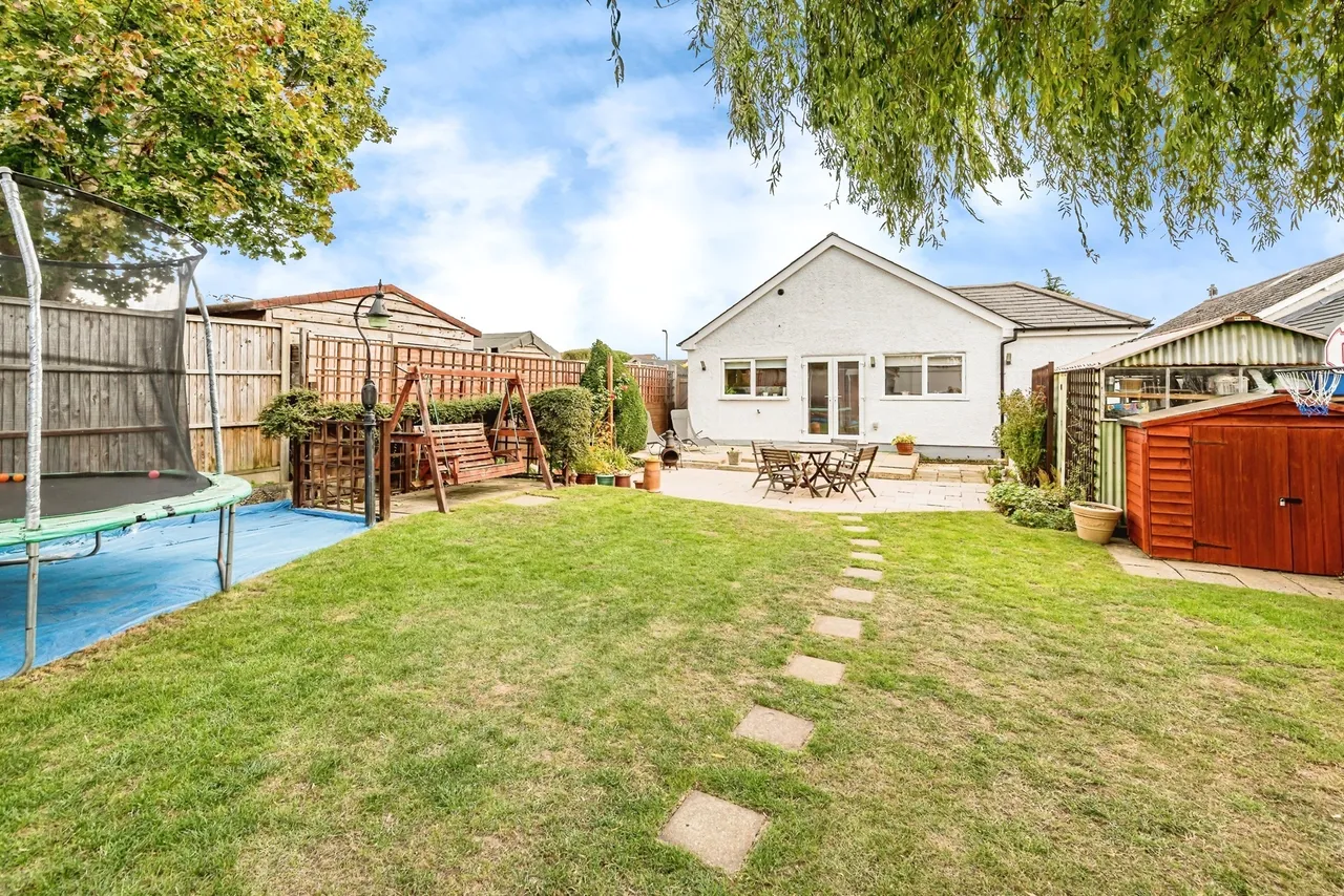 Mead Way, Slough, photo 4