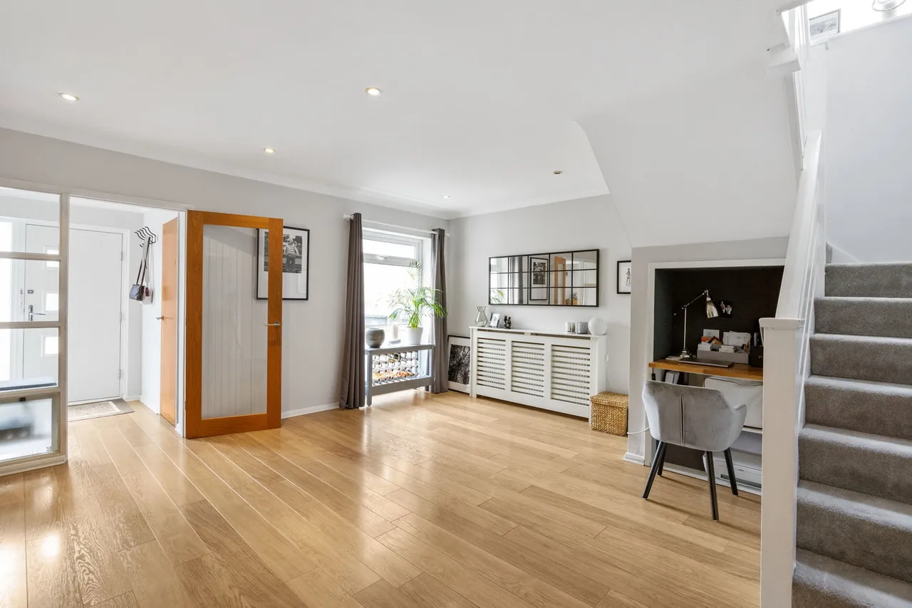 Hartlebury Way, Charlton Kings, Cheltenham, GL52 6YB, photo 4