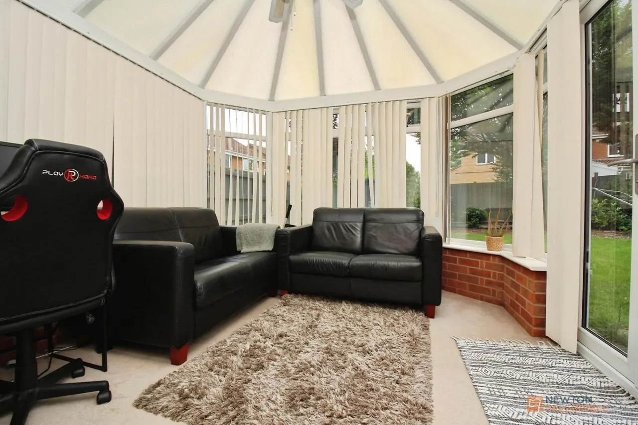 Petunia Close, Leicester Forest East, LE3, photo 5