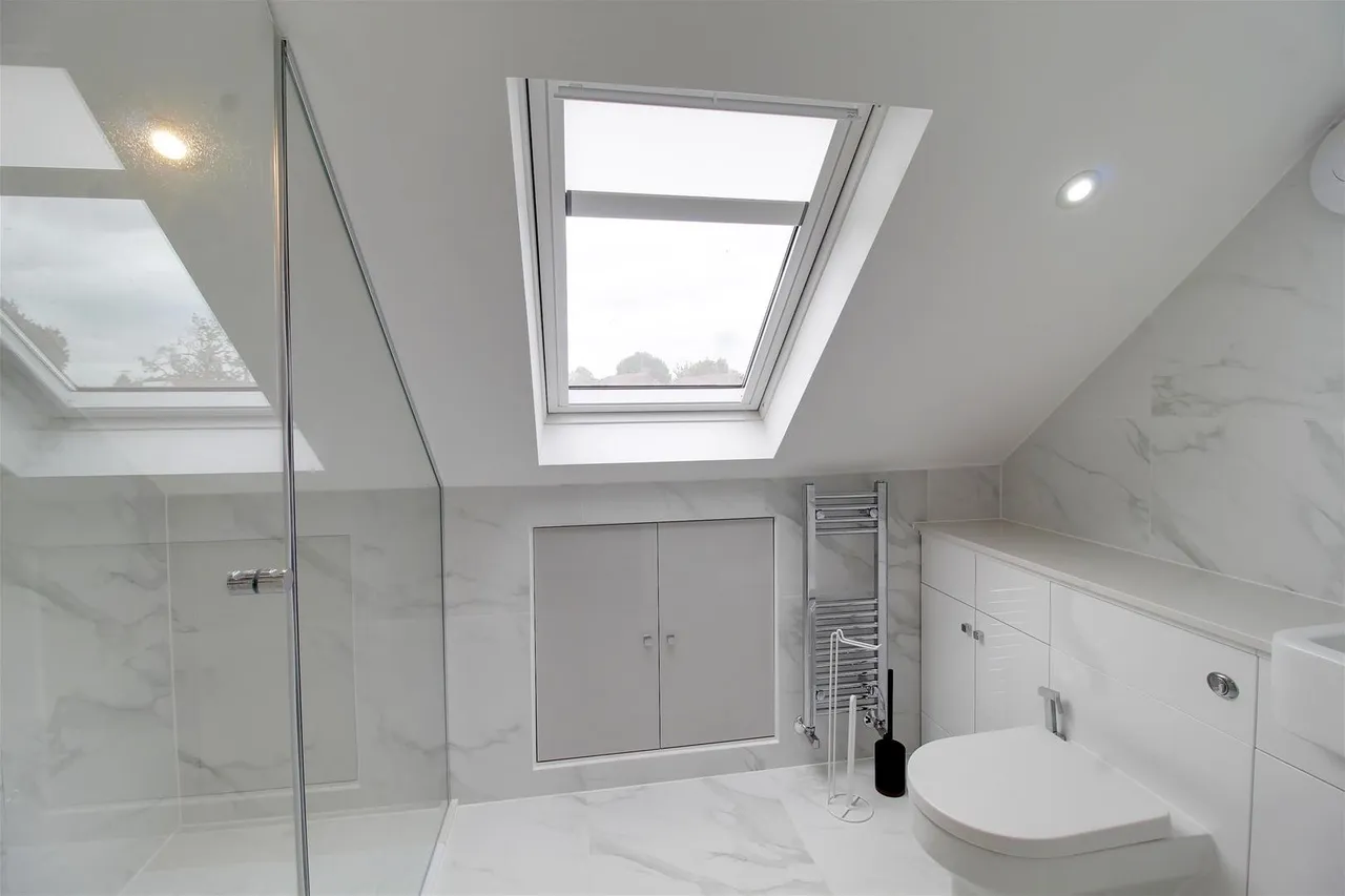 Rushfield, Potters Bar, Hertfordshire EN6 3HN, photo 21
