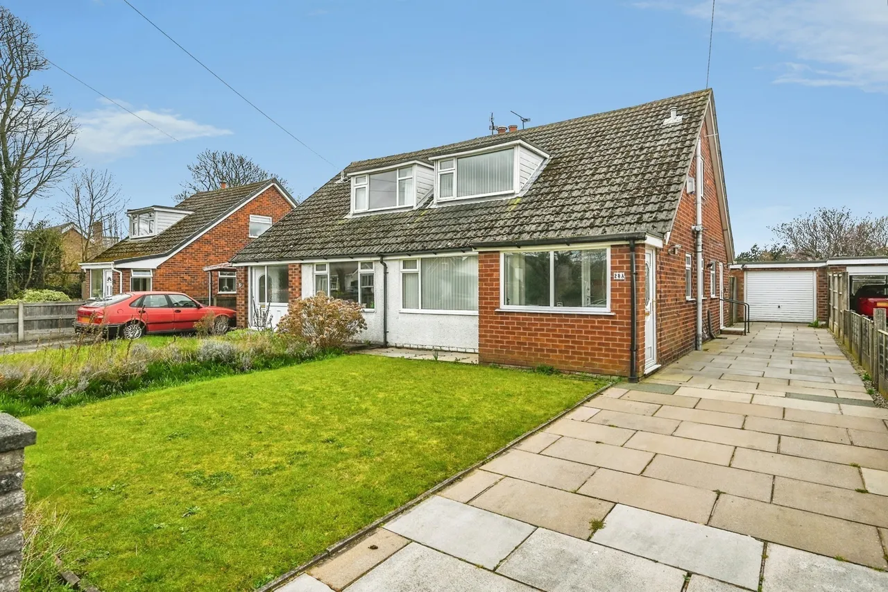 3 bed house for sale, Deansgate Lane, Formby, L37