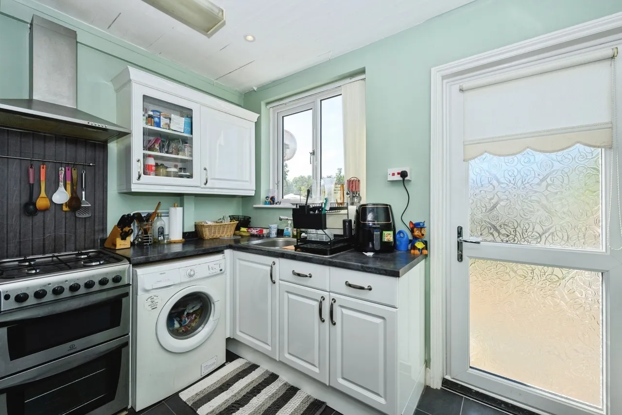 Godstone Road, Kenley, CR8, photo 15