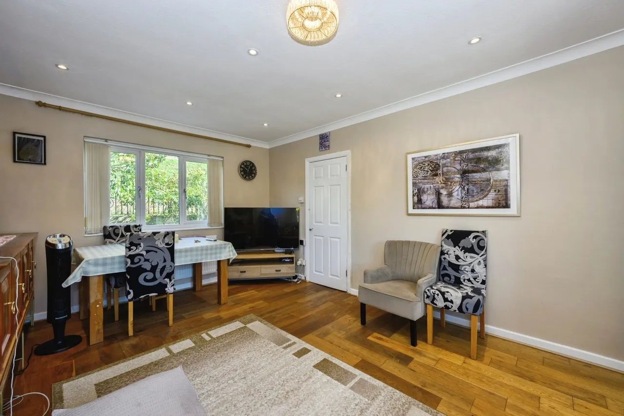 Godstone Road, Kenley, CR8, photo 13