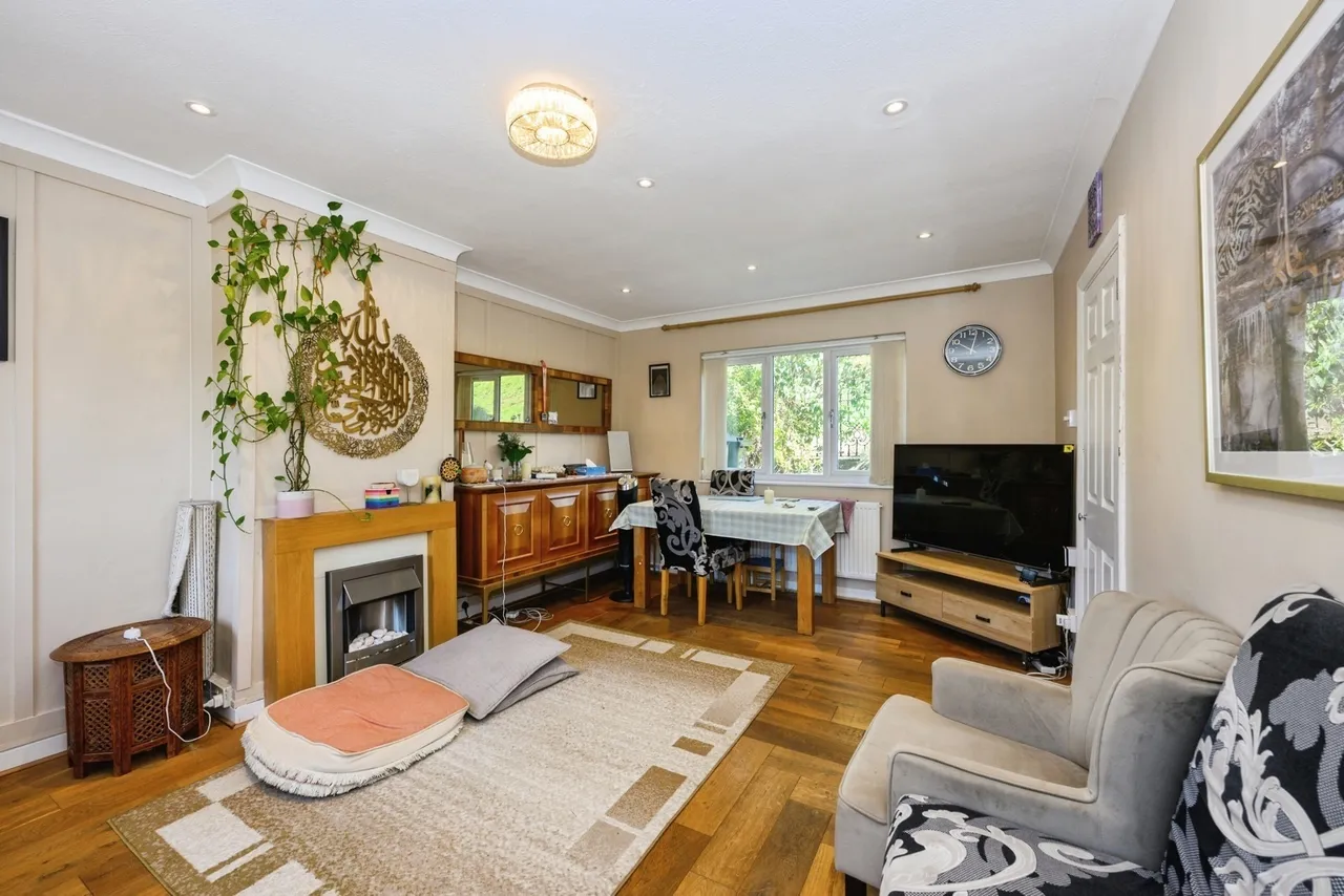 Godstone Road, Kenley, CR8, photo 2