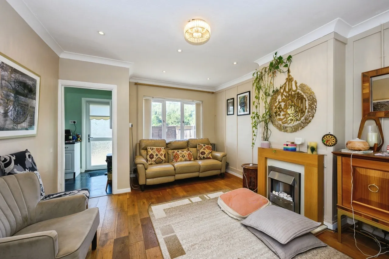 Godstone Road, Kenley, CR8, photo 3