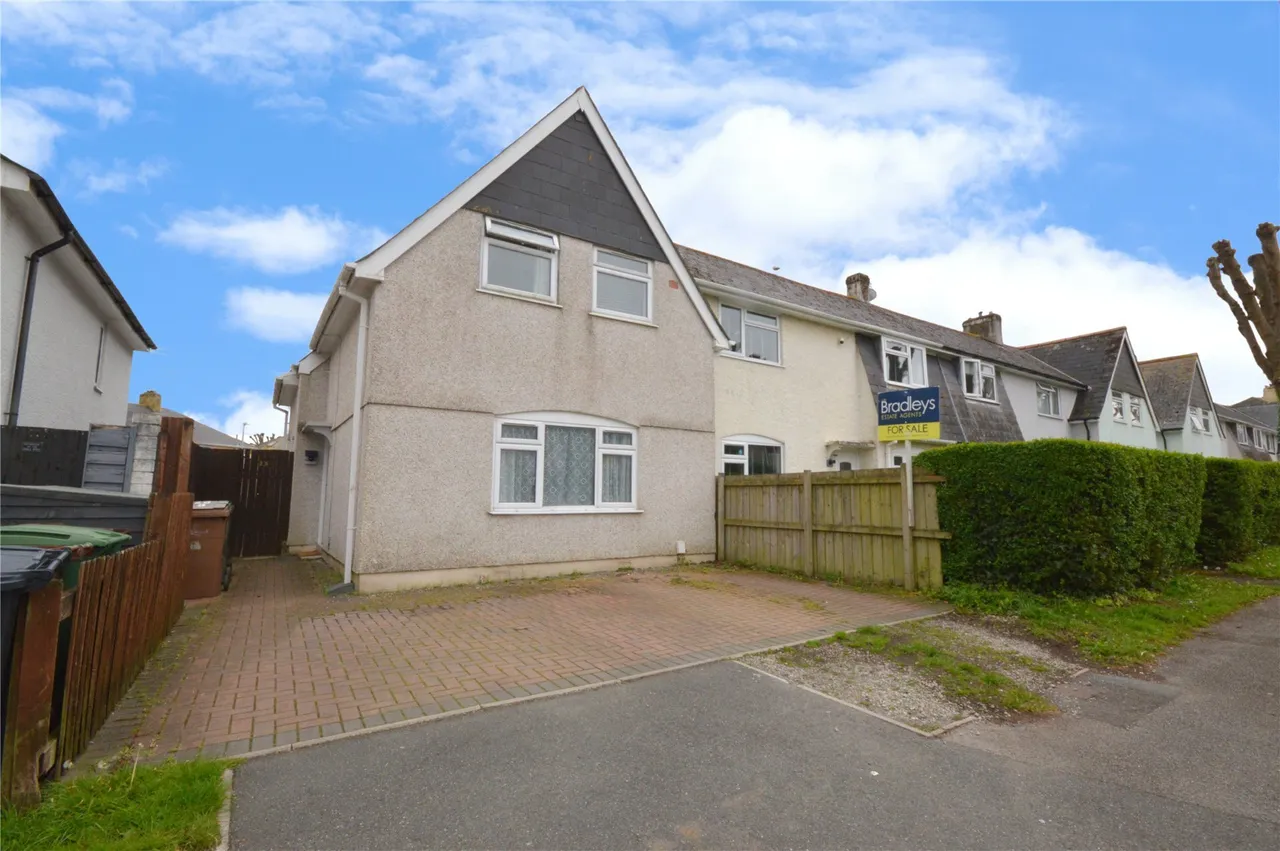 3 bed property for sale — North Down Gardens, Plymouth, Devon, PL2