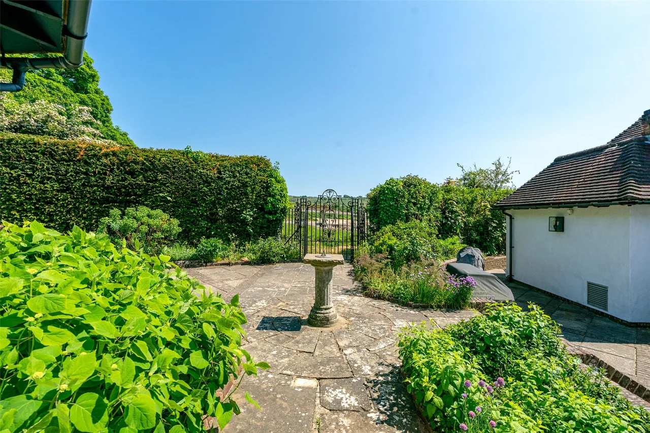 Stable Lane, Findon Village, BN14, photo 27