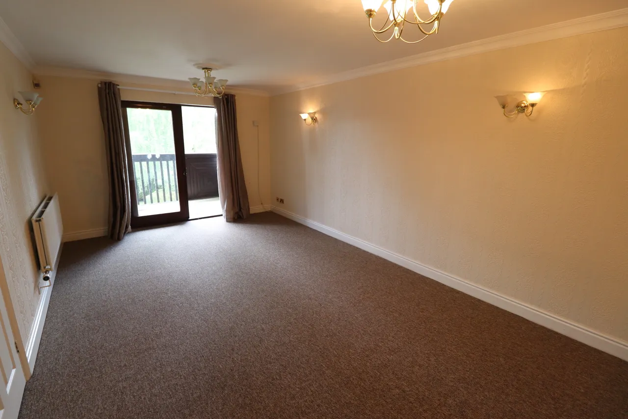Booths Court, Brentwood, photo 10