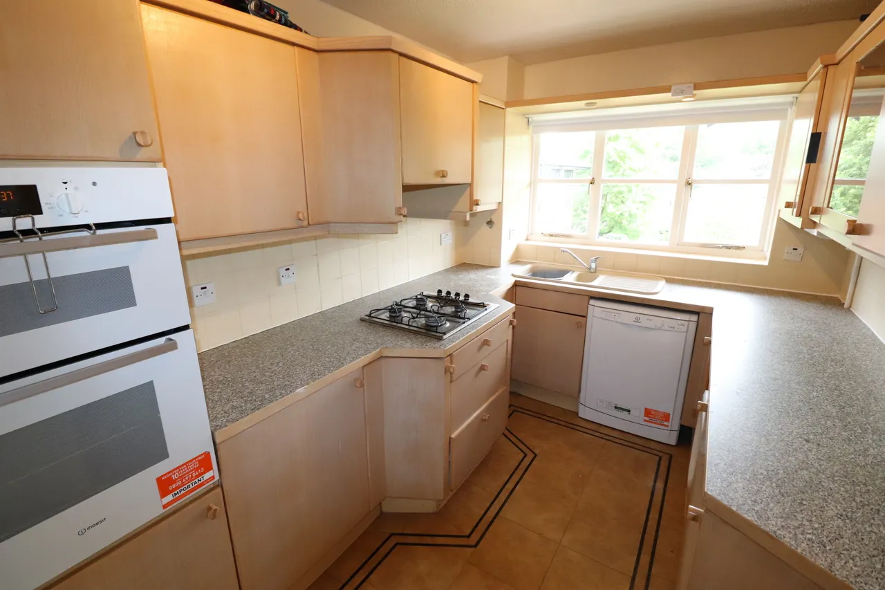 Booths Court, Brentwood, photo 8