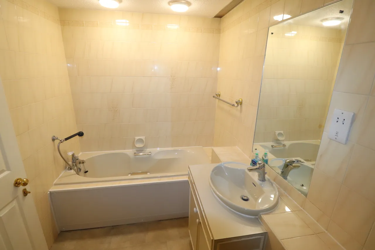 Booths Court, Brentwood, photo 13