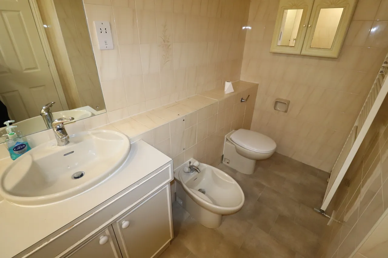 Booths Court, Brentwood, photo 14