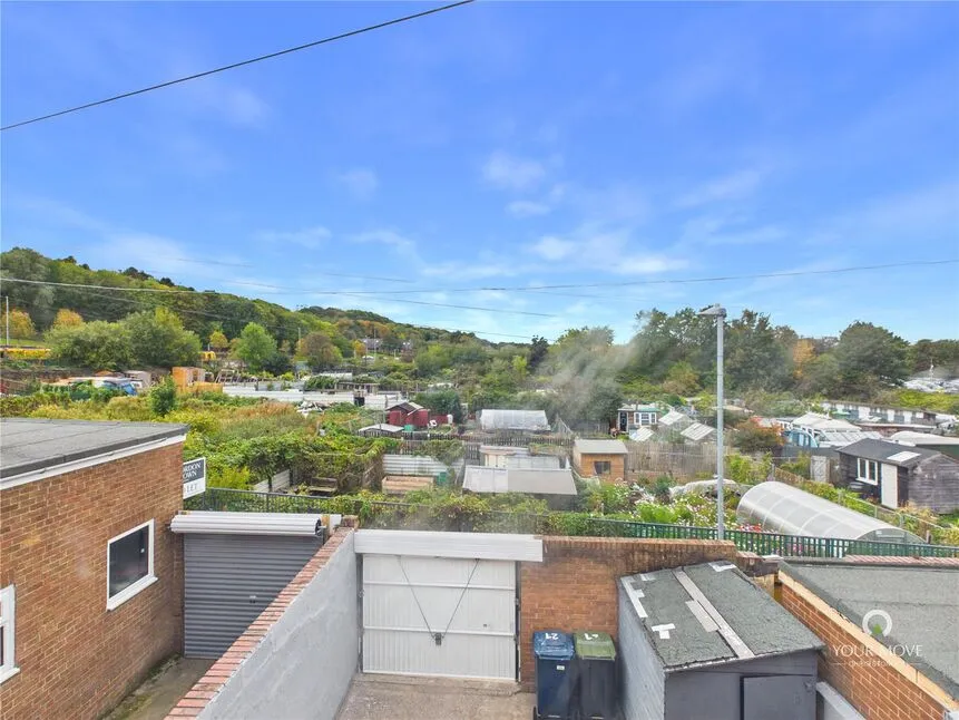 The Avenue, Felling, NE10, photo 13