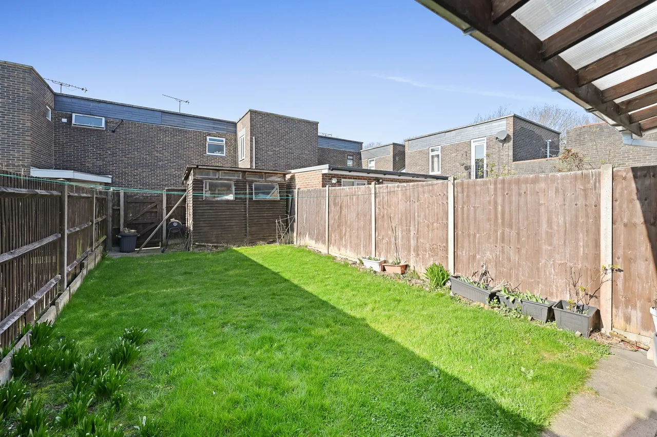 Friendship Walk, Northolt, UB5, photo 10
